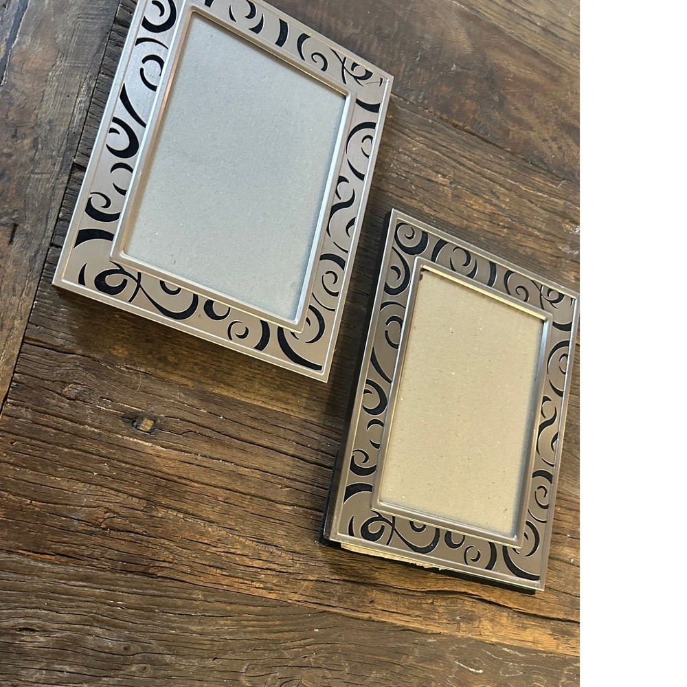 Connoisseur Silver Swirl Picture Frames Set Tabletop Home Decor Gallery - Picture 3 of 6